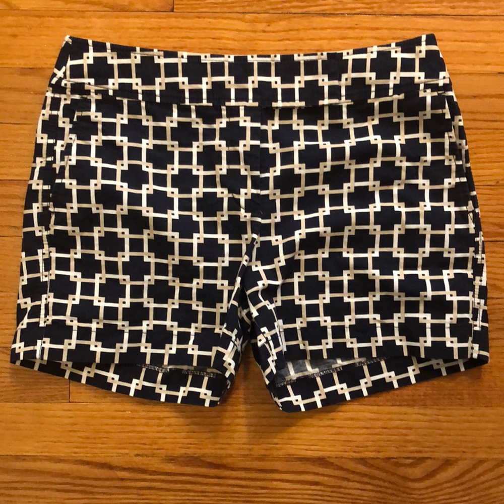 Ann Taylor geometric print shorts